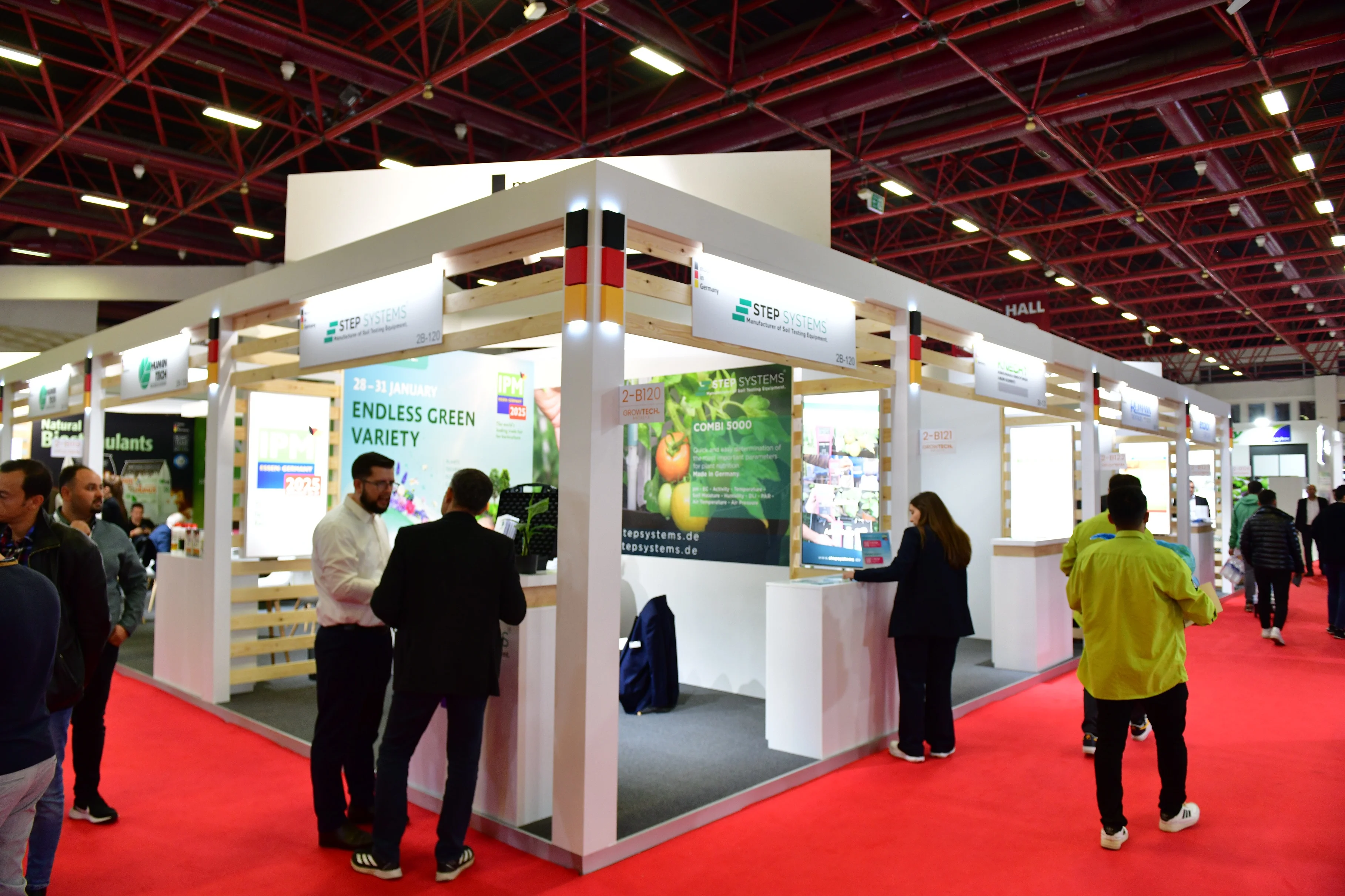Almanya Milli Katılım Made in Germany Growtech Antalya 2024 ahşap fuar standı genel görünüm